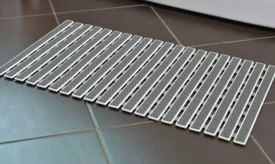 Non-Slip PVC Bathroom Floor Mat 1 Black slatted PVC bathroom floor mat